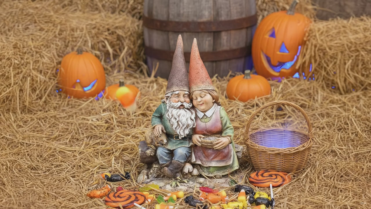 Boy and girl gnome sweet hearts