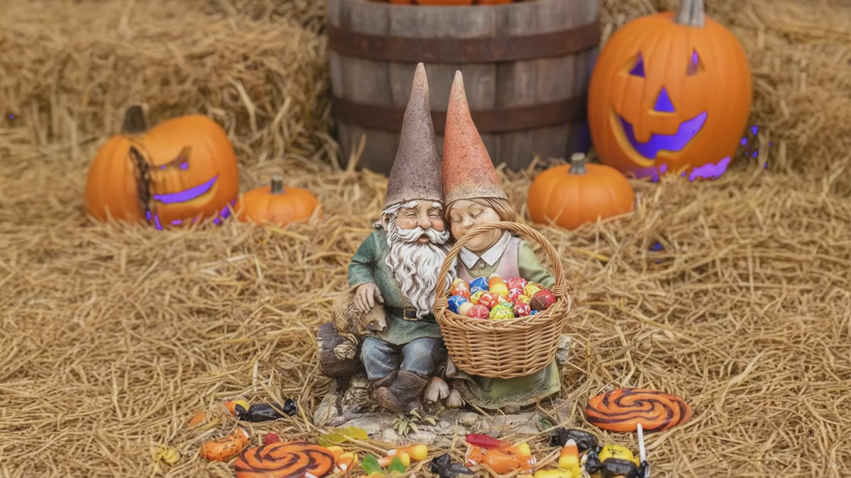 Boy and girl gnome sweet hearts