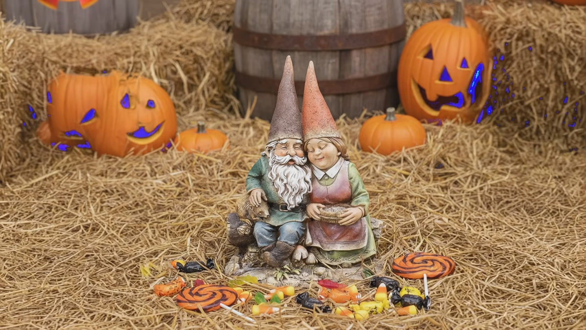 Boy and girl gnome sweet hearts